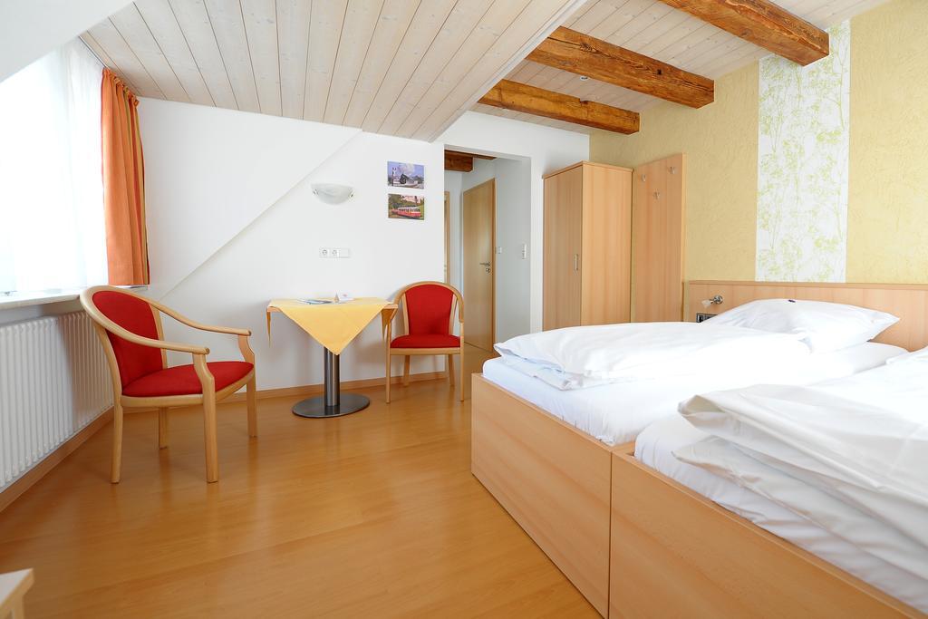 Gasthof Zum Lamm Gomadingen Habitación foto